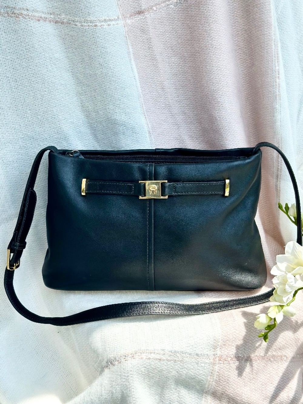 Etienne Aigner Black Leather Shoulder Bag